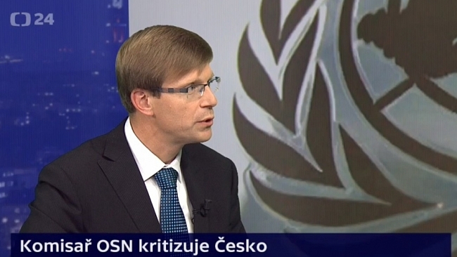 Události, komentáře: Komisař OSN kritizuje Česko za postoj k uprchlíkům