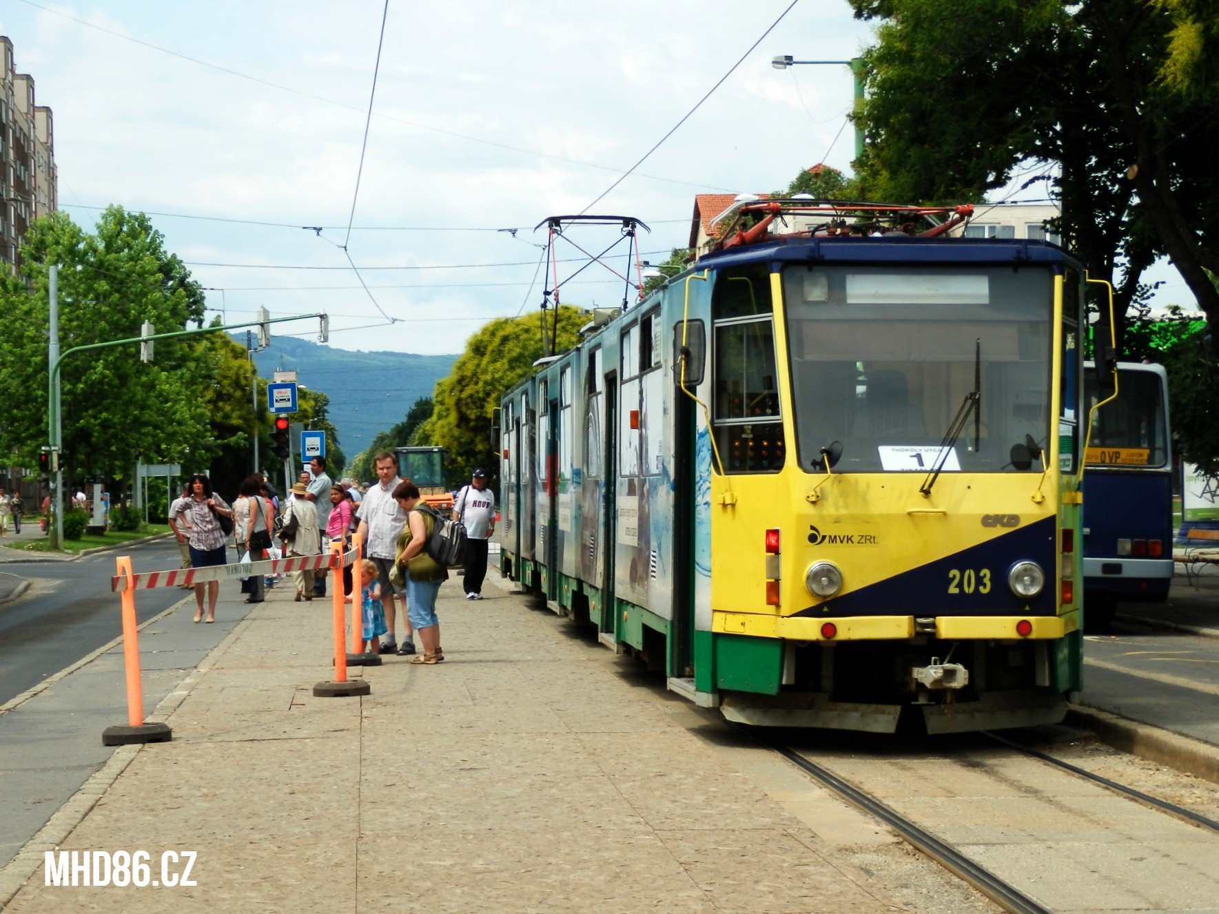 DPP nakoupil v Maďarsku vyřazené tramvaje. Jejich modernizace se vleče roky
