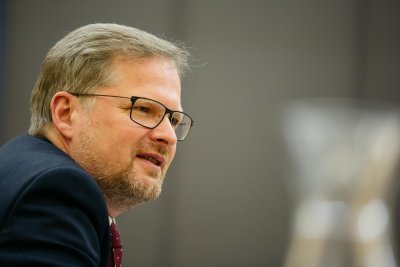 Opozice nesmí mlčet, i kdyby si to přála vláda a prezident Zeman