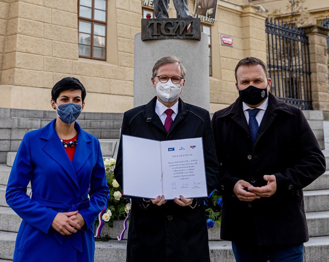 ODS, KDU-ČSL a TOP 09 podepsaly memorandum o spolupráci