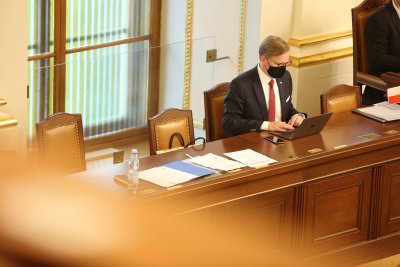 Interpelace na premiéra ve věci vládních kompenzačních programů