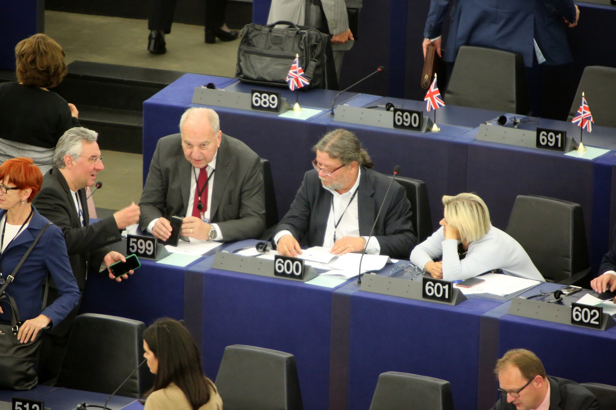 Europoslanci ODS: Přizvat realitu k vyjednávacímu stolu
