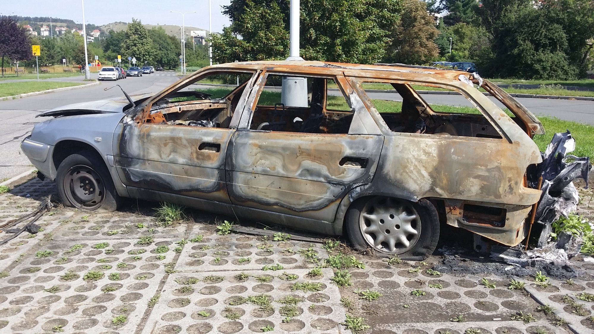 Autovraky v ulicích. Jak na ně?