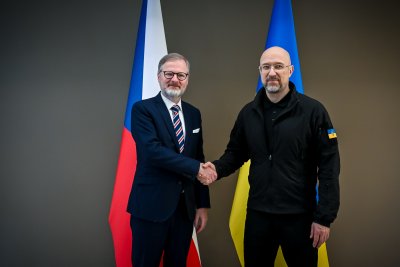 Premiér Petr Fiala jednal v Užhorodu s ukrajinským předsedou vlády Šmyhalem a podepsal s ním prohlášení o spolupráci
