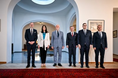 Premiér Fiala po jednání ústavních činitelů: Jsme připraveni na debatu o navyšování výdajů na obranu
