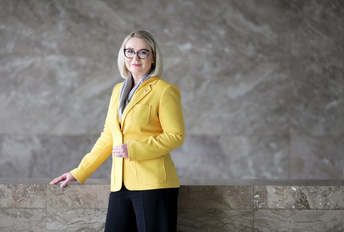 Vojákům se od července zvýší platy, rozhodla vláda