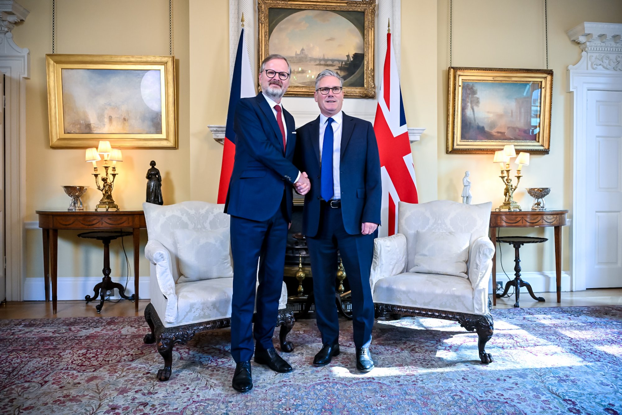 Premiér Petr Fiala po jednání v Downing Street: ČR a Británie posílí spolupráci v jaderné energetice