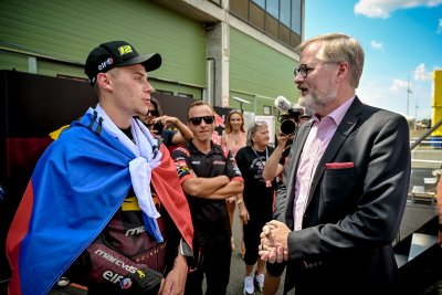 Premiér Petr Fiala navštívil MotoGP. Ocenil, že se Velká cena vrátila do Brna