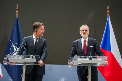 Premiér Fiala jednal v Praze s šéfem NATO Ruttem o posílení evropské bezpečnosti a možnostech míru na Ukrajině