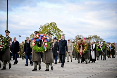 107 let od vzniku Československa: Premiér Petr Fiala připomněl hodnoty svobody a demokracie