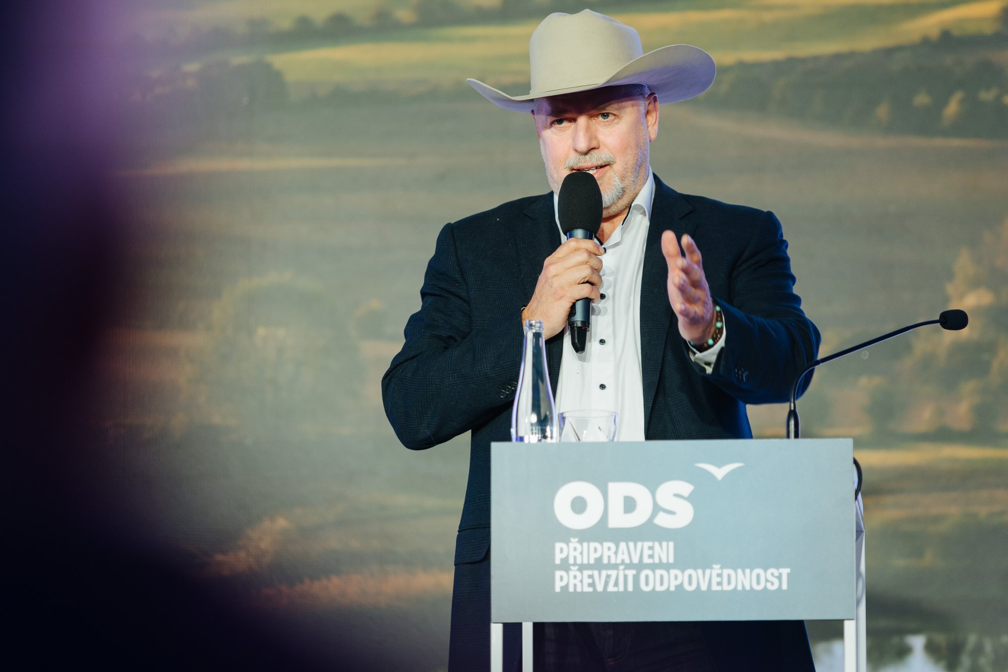 Stát hraje ruskou ruletu s penězi daňových poplatníků. MZe nechává riziko dotací Agrofertu na českém rozpočtu
