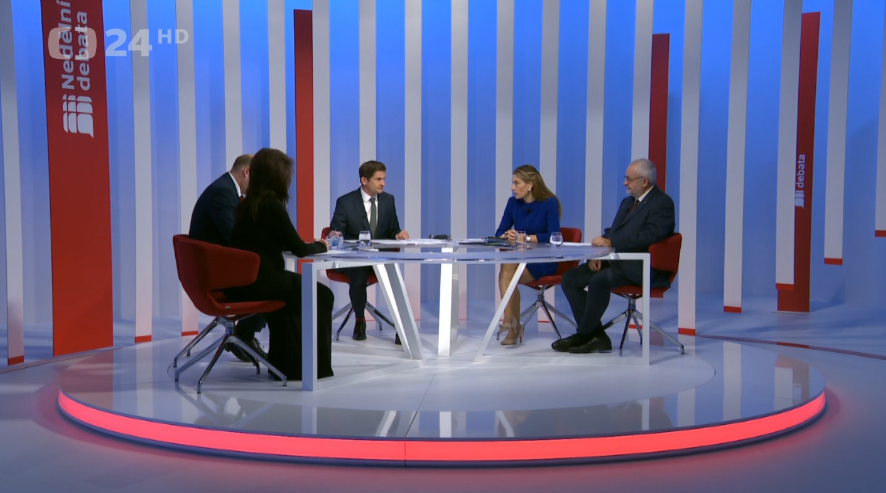Nedělní debata: Diktát většiny, říká o dění ve Sněmovně Eva Decroix